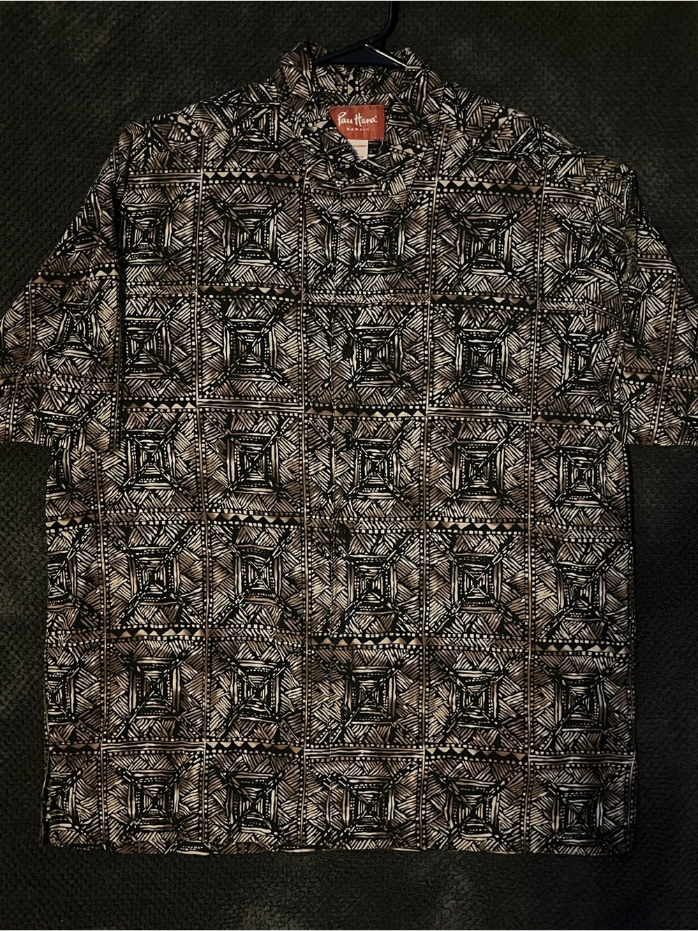 Pau Hana Black & Cream Geometric Short-Sleeve Button-Down Shirt